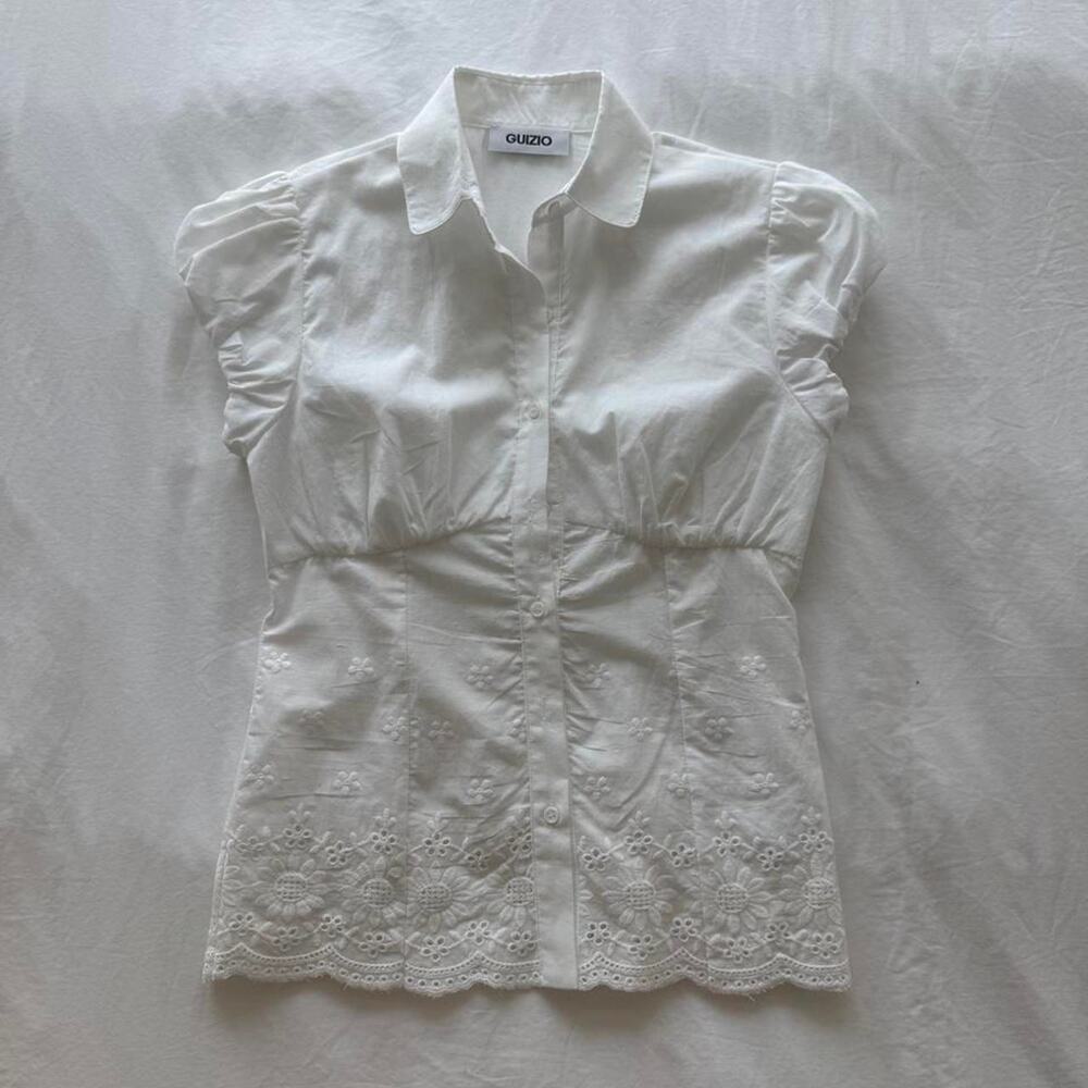 Guizio white button up blouse with lace detailing